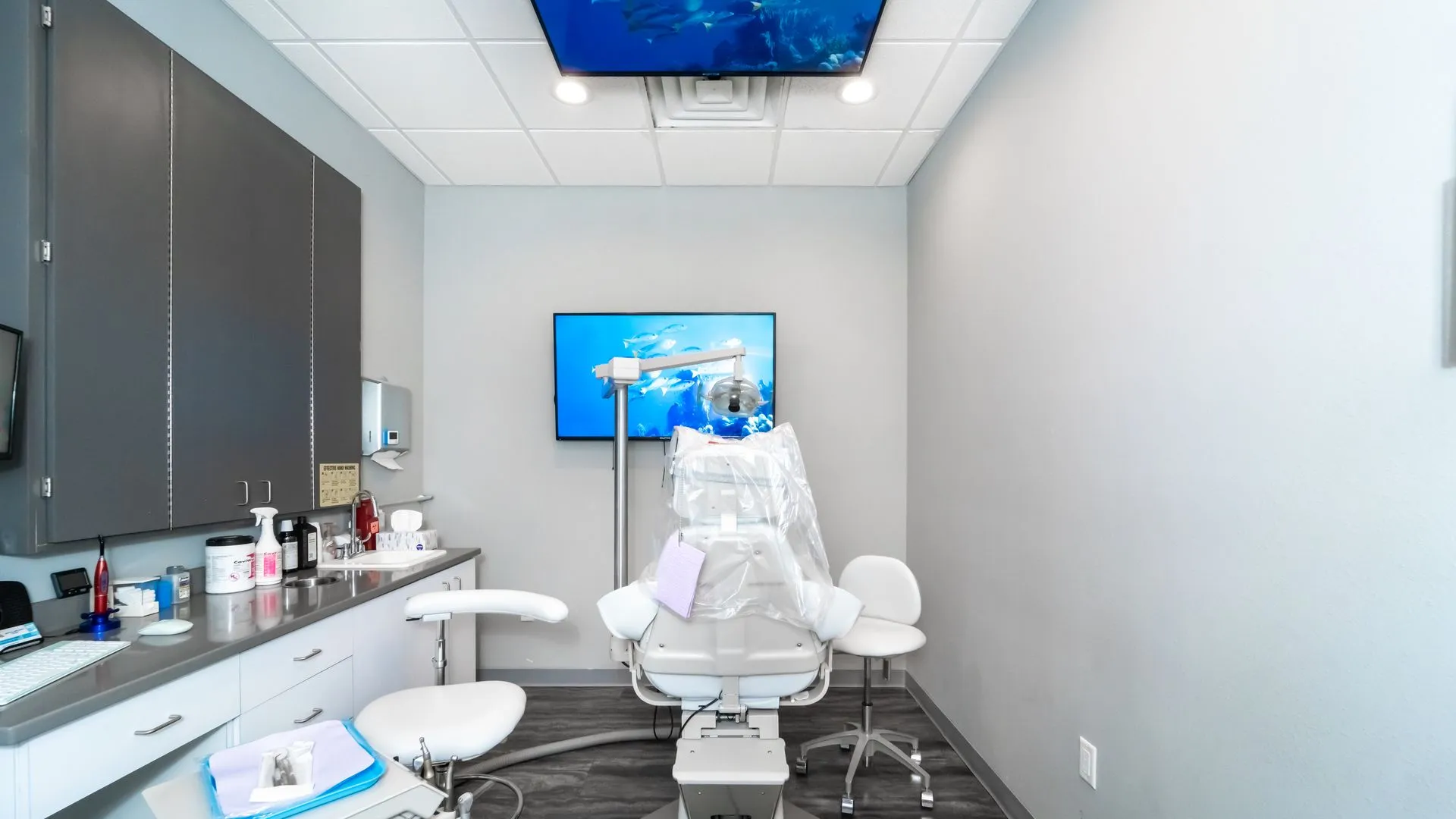 Dental Implants Today office gallery