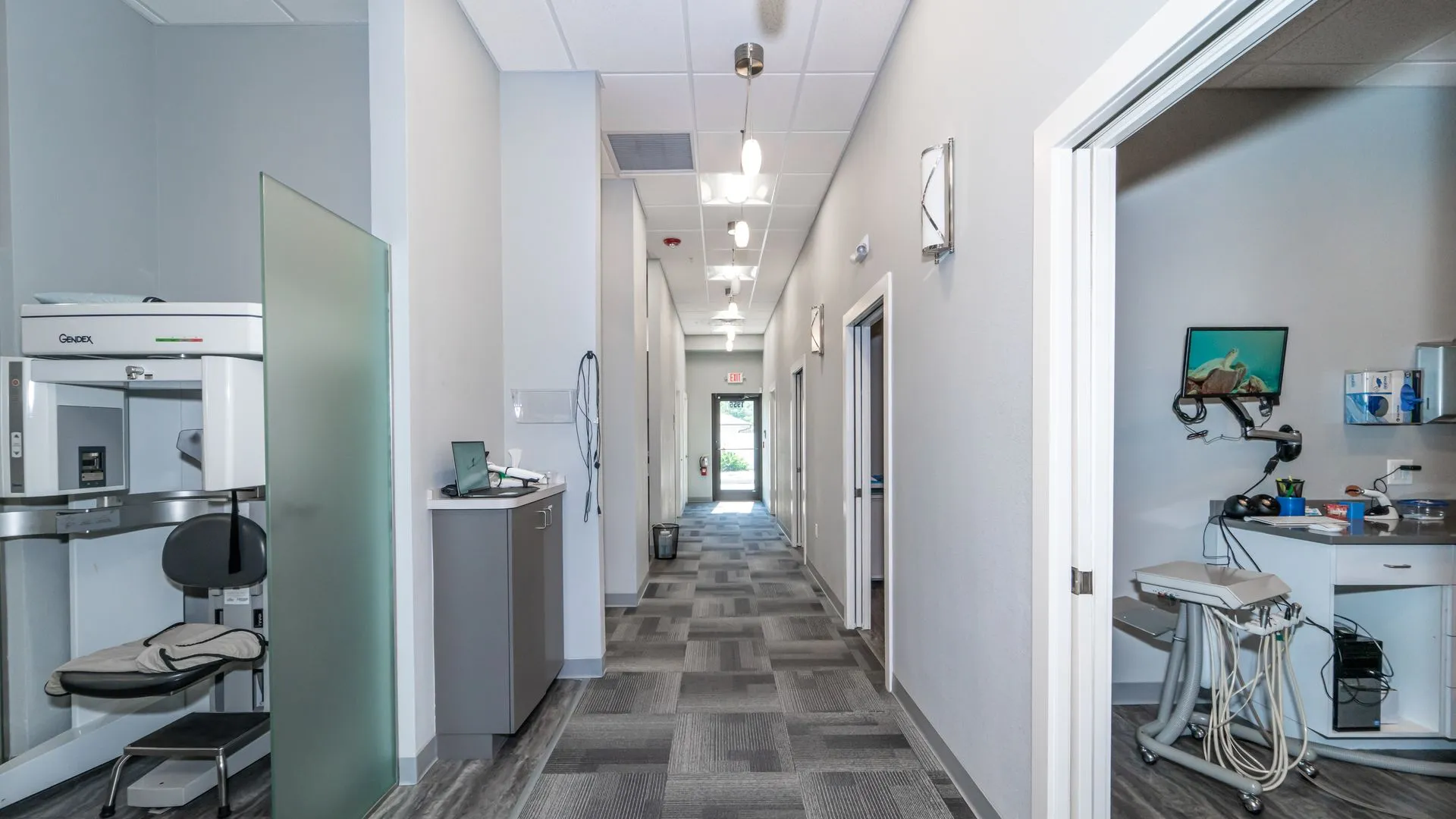 Dental Implants Today office gallery