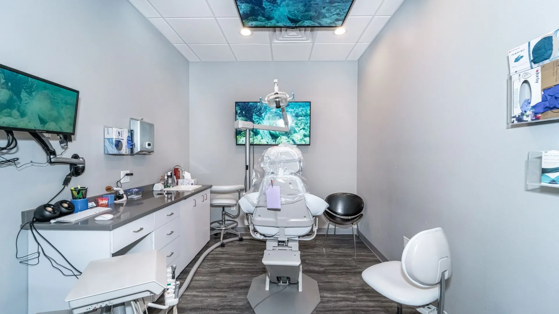 Dental Implants Today office gallery