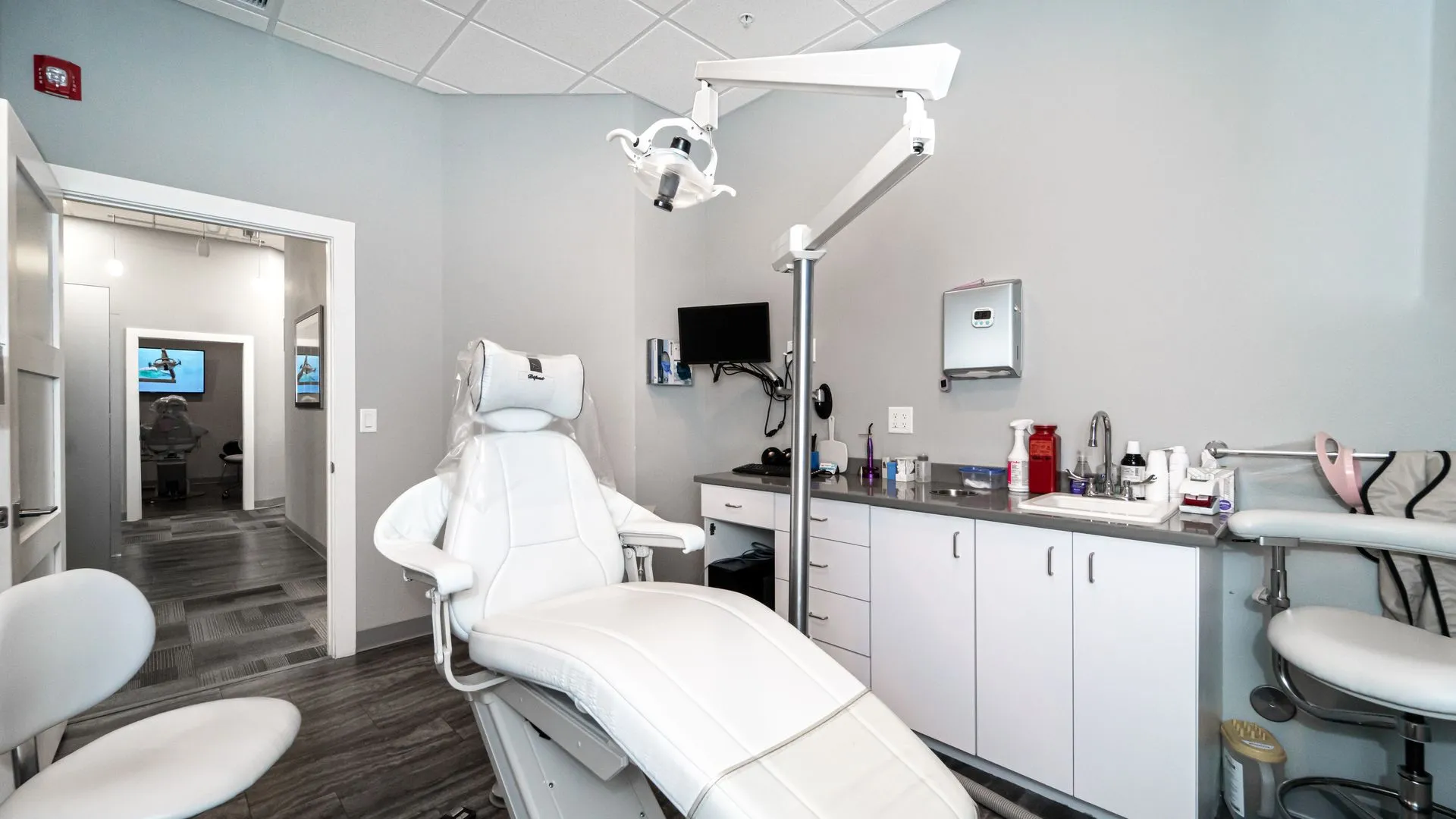 Dental Implants Today office gallery